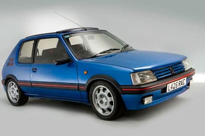 El Peugeot 205 tuvo carácter global, siendo producido en 7 plantas en 3 continentes