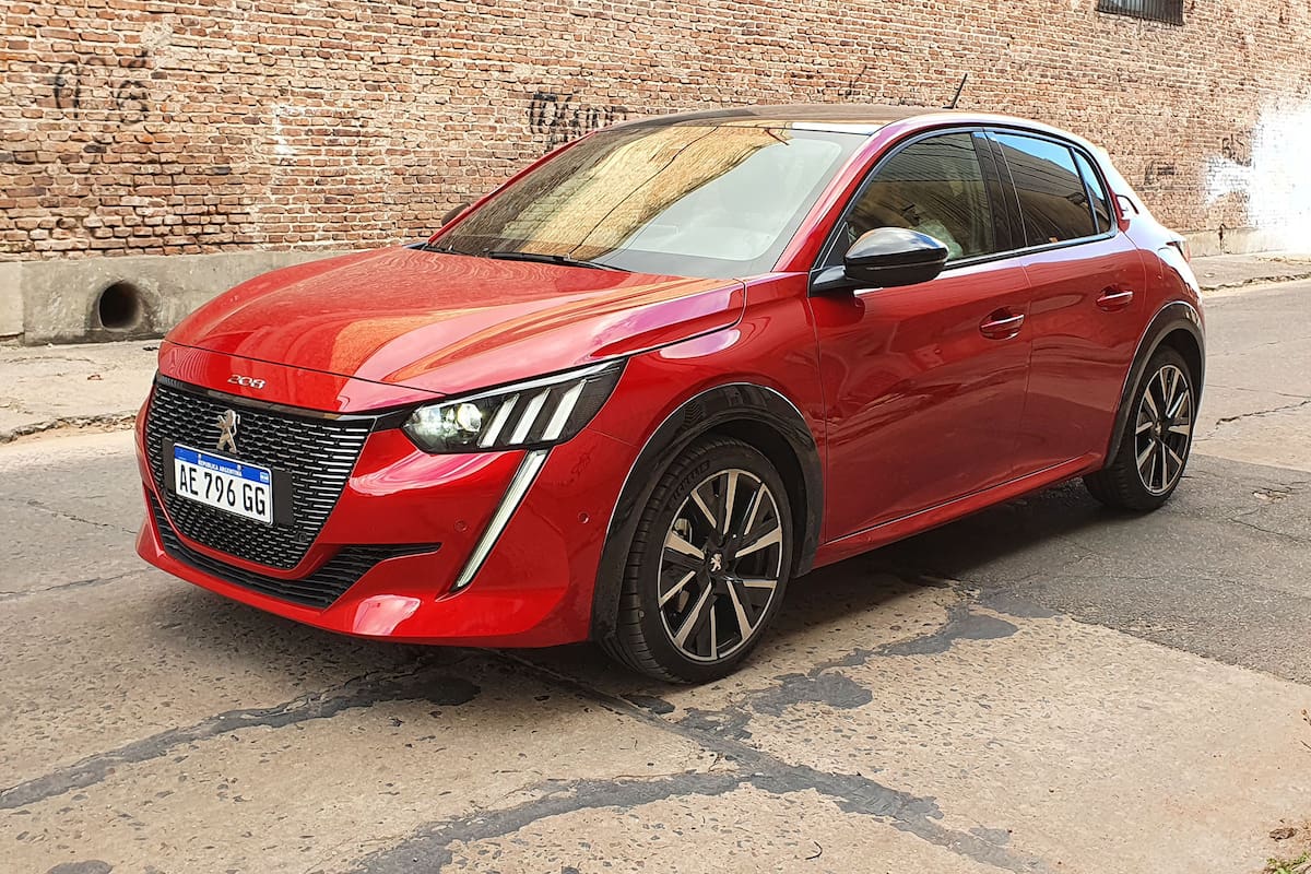El Peugeot 208 GT luce una estética espectacular y que no pasa inadvertida