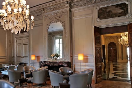 El Piano Nóbile, donde los huéspedes del Hyatt toman el desayuno, funcionaba como salón de eventos sociales de la familia Duhau