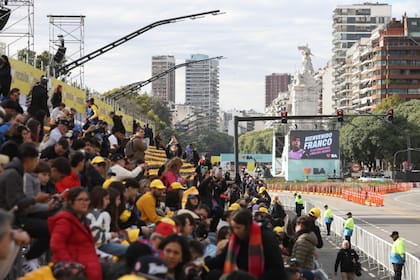 El piloto argentino dará cuatro vueltas al recorrido demarcado entre las Avenidas del Libertador y Sarmiento