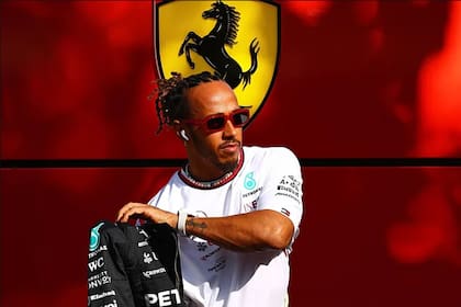 El piloto británico Lewis Hamilton, el más exitoso de la historia de la F1, se sumará a Ferrari a partir de 2025