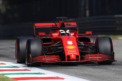 Sebastian Vettel tuvo un gesto simpático con sus compañeros de equipo en Ferrari.