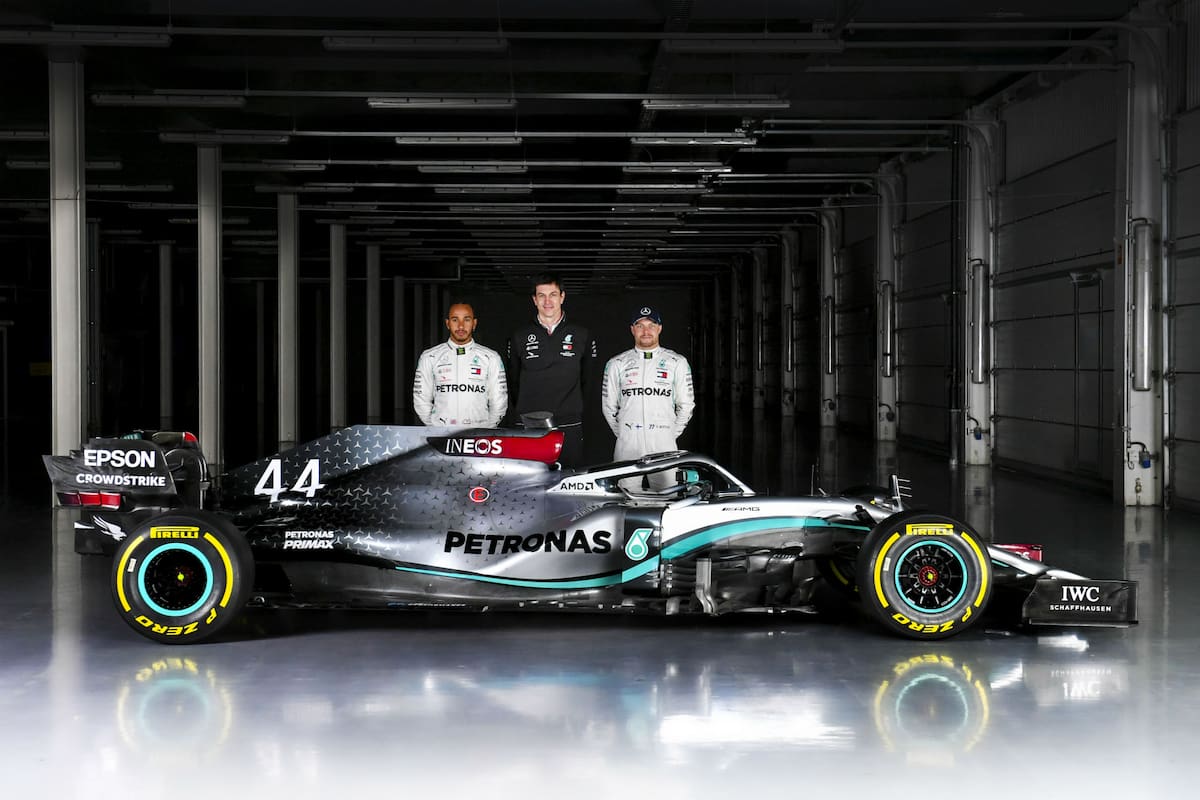El piloto de Mercedes irá por su séptimo título esta temporada, lo que le permitiría igualar la marca histórica de Michael Schumacher, y está a siete victorias de empatar otro gran registro, el de 91 carreras ganadas.