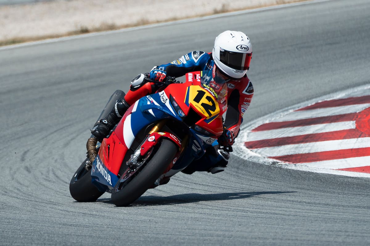 El piloto español Borja Gómez, en carrera; un accidente terminó con su vida durante un entrenamiento