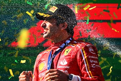El piloto español Carlos Sainz, tras ganar el Gran Premio de Australia