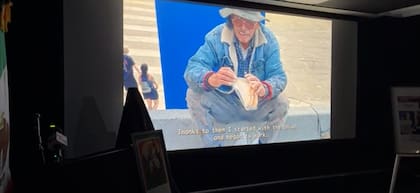 El pintor mexicano Miguel Ángel Aguilar Saldívar tiene 71 años de edad y nació en Jalisco (Consulado de México)