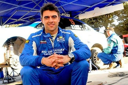 El "Piojo" a toda velocidad, pero ya no en las canchas, sino en el rally; corrió entre 2011 y 2014... y piensa volver a los caminos serranos