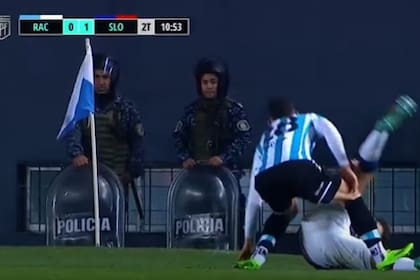 El pisotón de expulsión de Tomás Chancalay sobre Giay