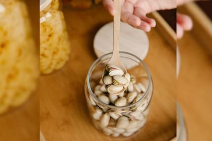 El pistacho ayuda a reducir el estrés y la anemia, favorece el tránsito intestinal y mejora la circulación sanguínea (Foto Pexels)