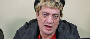 Pity Álvarez chocó a un auto que cargaba combustible en una estación de servicio
