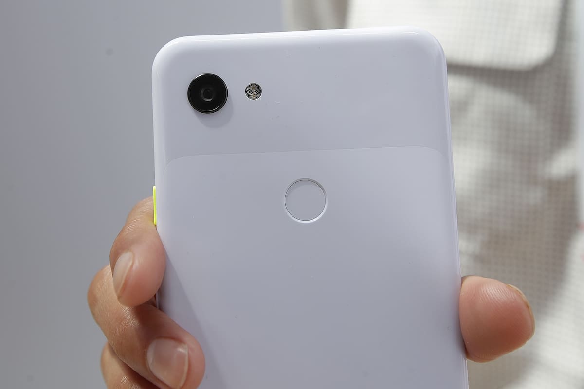 El Pixel 3A lleva la distintiva cámara de su antecesor, pero por la mitad de precio del Pixel 3