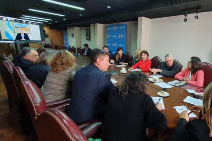 El PJ nacional se reunió de urgencia para evaluar un pronunciamiento en defensa de Cristina Kirchner