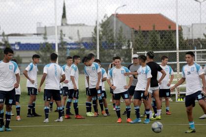 El plan 2018-2023 que involucra a toda la estructura de juveniles de la Academia también tiene como proyección cambiar la mentalidad y el concepto futbolístico de cada jugador de inferiores
