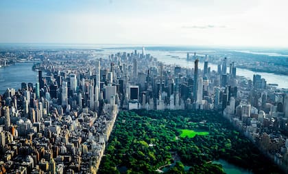 El plan City of Yes busca legalizar unidades auxiliares de vivienda que incluye minicasas en patios traseros, conversiones de garajes, sótanos y áticos en viviendas habitables
