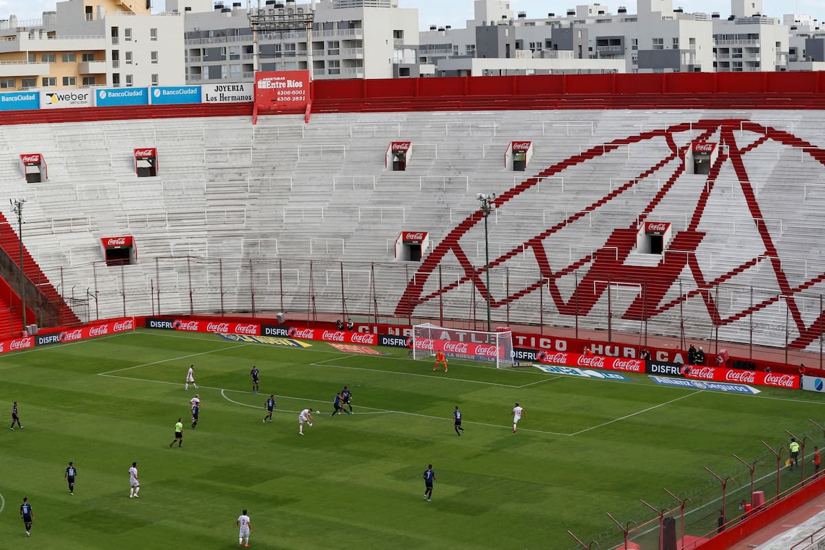 El plan de AFA contempla el regreso paulatino a los entrenamientos a mediados de mayo y el de los partidos sin público a fines de ese mes.
