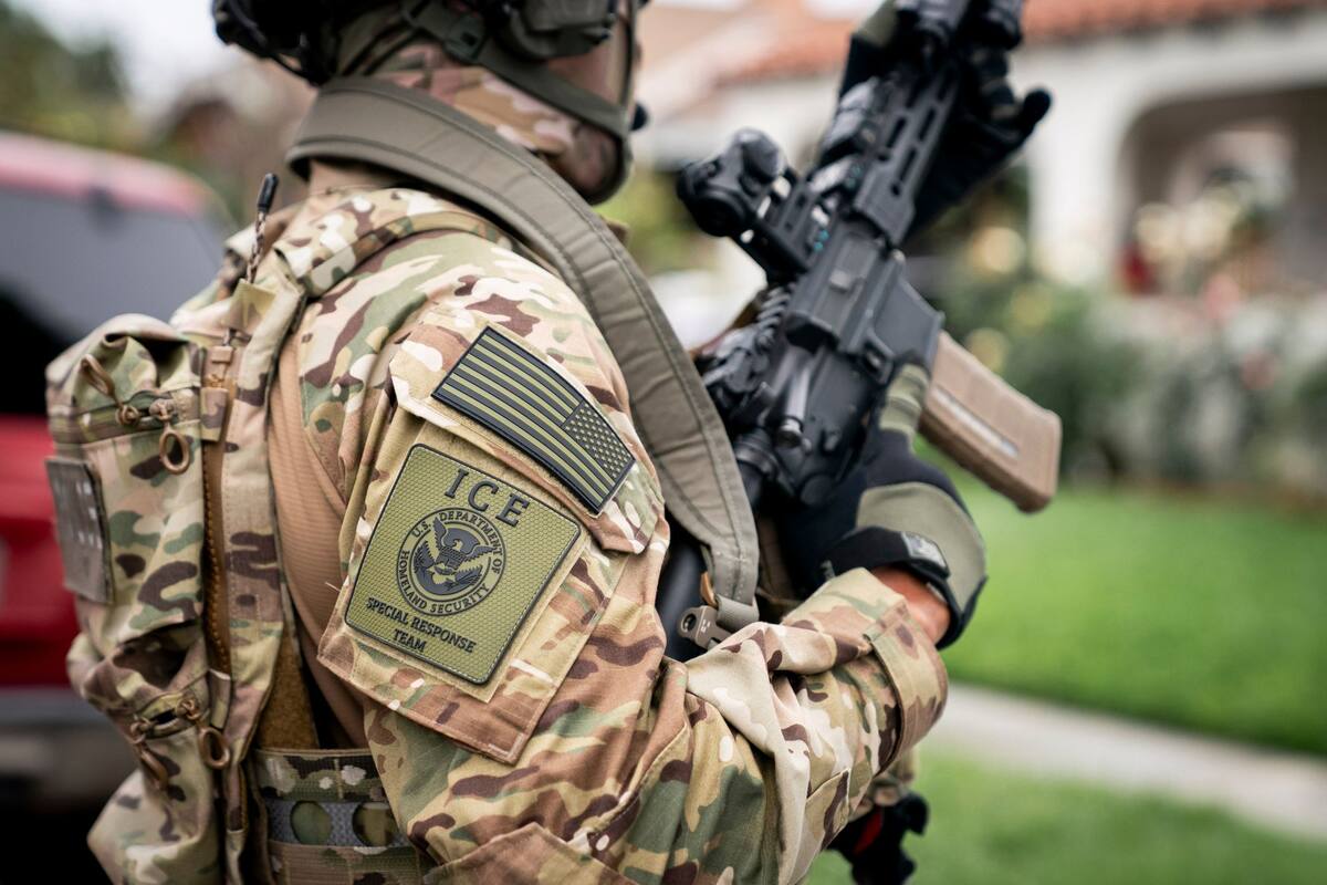 El plan de sumar 10.000 nuevos oficiales enfrenta barreras de reclutamiento, pobres condiciones salariales y resistencia local, según el análisis del profesor John Pfaff