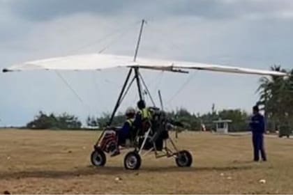 El planeador tipo ala delta en el que Ismael llegó a Florida no está diseñado para ese tipo de trayectos