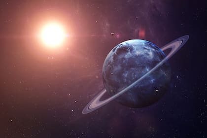 El planeta tarda 7 años en pasar por cada signo y esta vez tendrá consecuencias