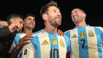 El plantel comandado por Messi, expectante de conocer a sus adversarios