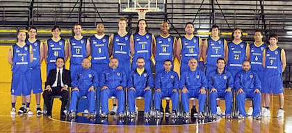 El plantel de Boca campeón de la Liga 2006/07; en el centro, con la camiseta 1, Julián Aprea