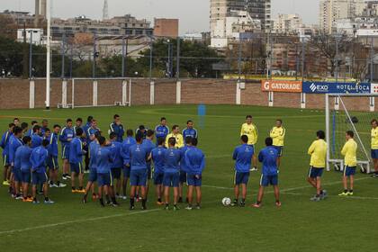 El plantel de Boca, hoy, en Casa Amarilla; Osvaldo, ausente
