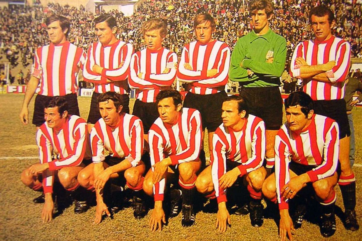 El plantel de Estudiantes de La Plata que ganó la Copa Libertadores el 27 de mayo de 1970