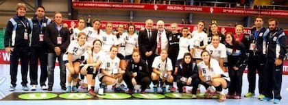 El plantel de la Garra tras la participación en el Mundial de Dinamarca