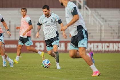 El plantel de la selección argentina llevó a cabo un nuevo entrenamiento en Estados Unidos