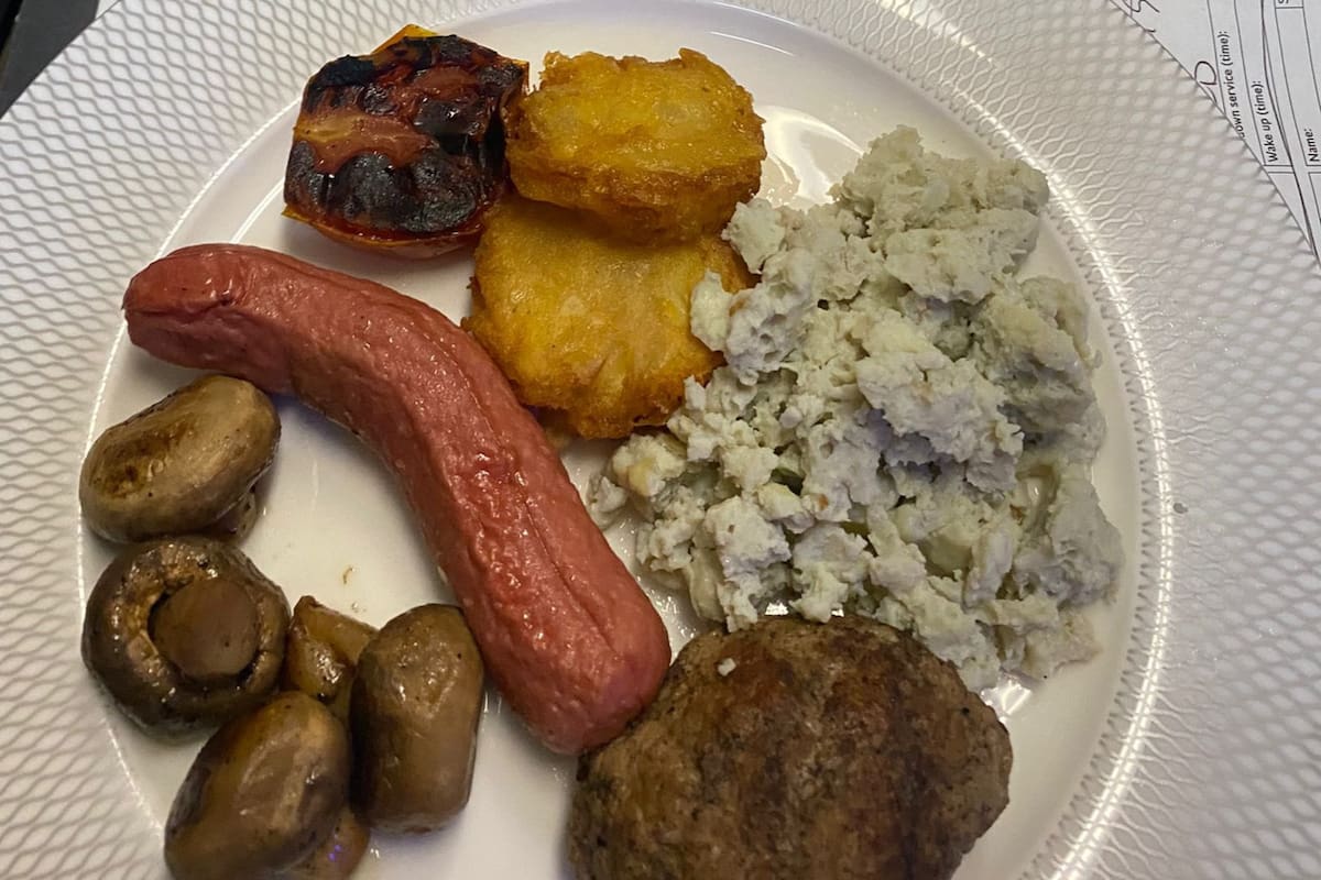 El plato de desayuno fue servido en un vuelo entre Nigeria e Inglaterra