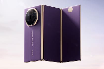 El plegable de doble bisagra Huawei Mate XTs