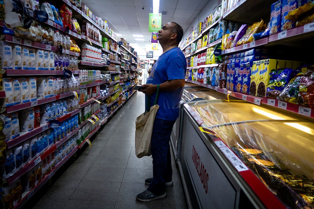 El poder adquisitivo de los ingresos laborales sufre un fuerte deterioro por efecto de la inflación