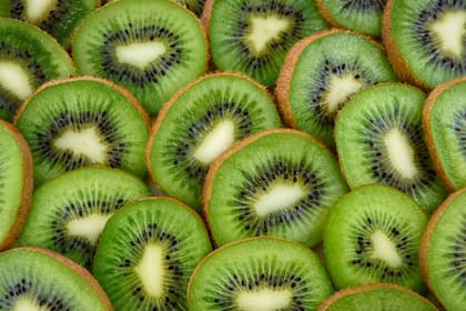 El poder antioxidante del kiwi aporta beneficios para la salud (Foto Pexels)