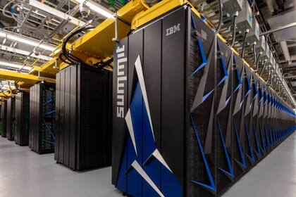 El poder de cálculo de la supercomputadora de IBM permitió identificar los componentes para combatir la pandemia en solo dos días