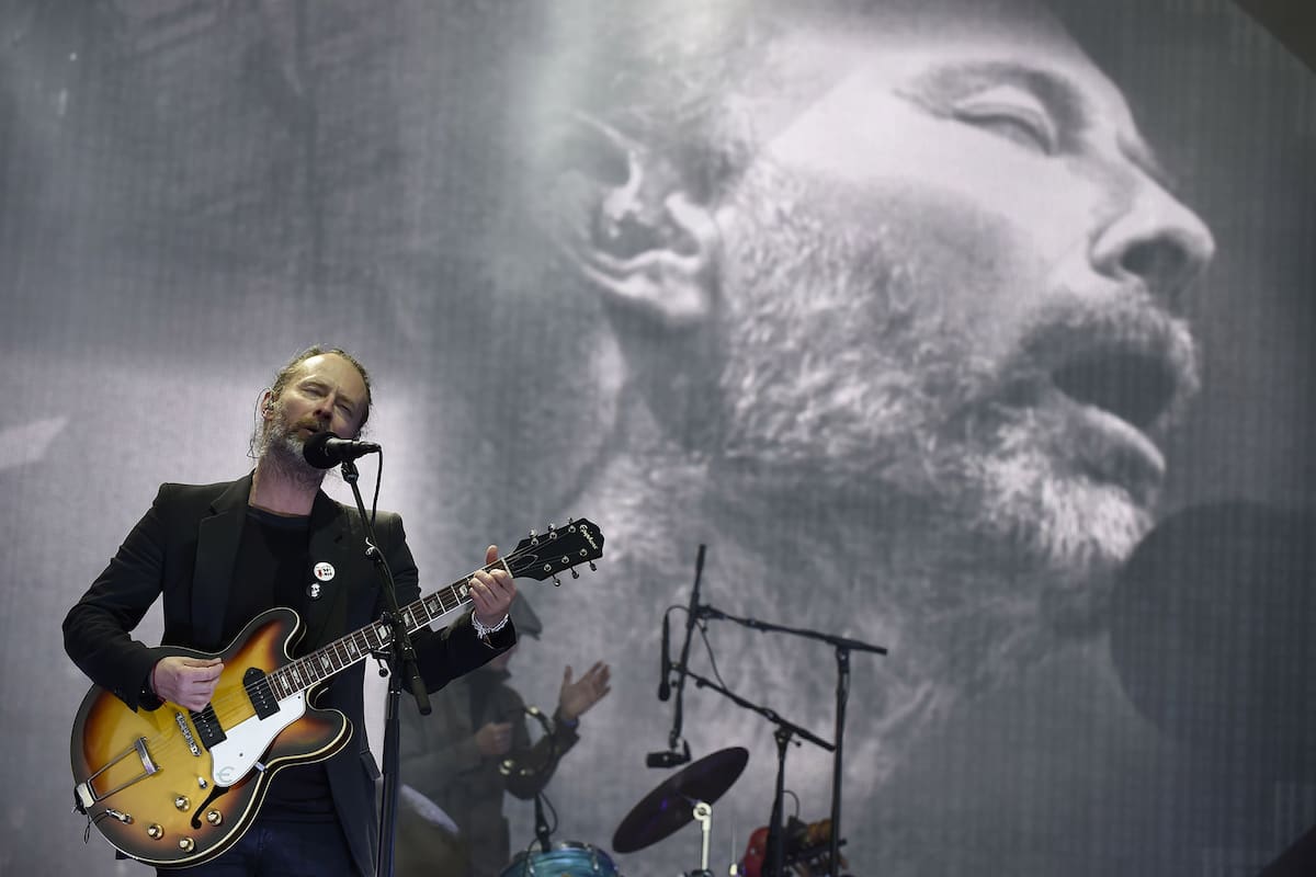 El poder de la banda en vivo es una experiencia irrepetible; Thom Yorke, su frontman, no necesita ningún otro recurso más que el talento