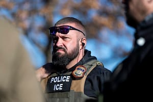 El poder de las ocho palabras en inglés ante los agentes del ICE (AP Photo/Alex Brandon)