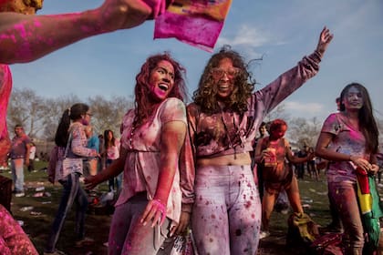 Alegría, fortaleza y esperanza son algunos de los tópicos que recorren la exhibición. Esta imagen fue tomada por el fotógrafo Ismail Ferdous en Queens, Nueva York, 2018