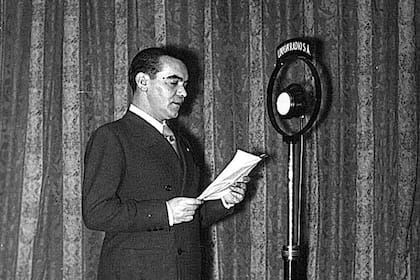 El poeta Federico García Lorca; el pasado martes 18 de agosto se cumplieron 90 años de su muerte