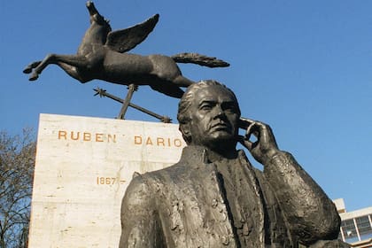 El poeta y periodista Rubén Darío sigue siendo recordado como una de las voces más representativas del modernismo latinoamericano