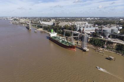 El polo exportador en Rosario, sobre la hidrovía