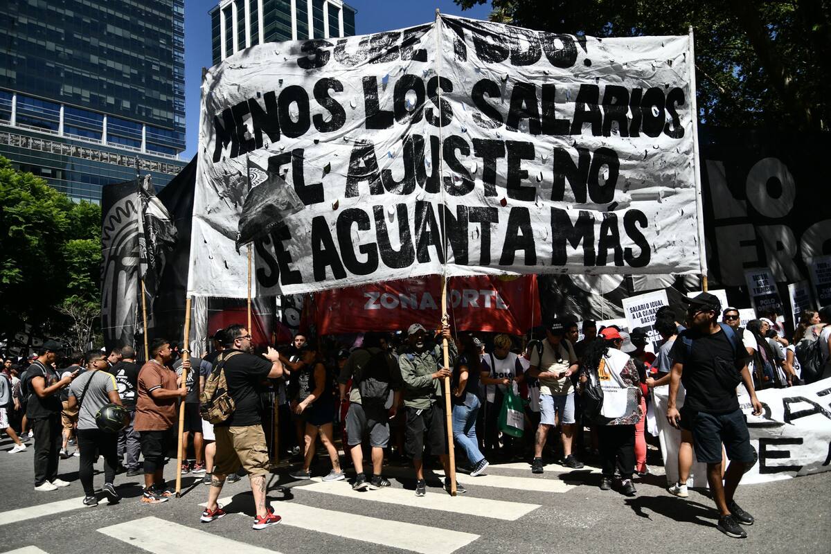 El Polo Obrero durante la reunión del consejo del salario