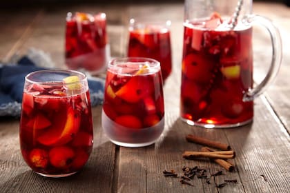 El ponche de frutas se suele tomar caliente los días donde el termómetro registra baja temperatura