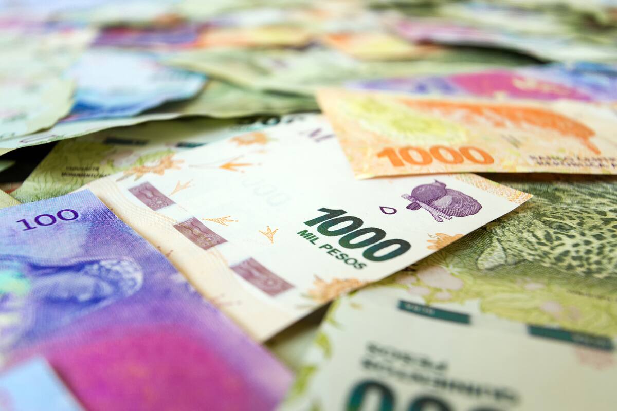 El porcentaje de los salarios según la jornada está dispuesto por la Ley de Contrato de Trabajo