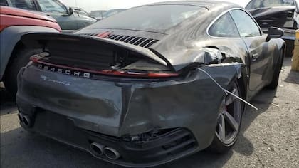 El Porsche 2021 que chocó Paul Pelosi, esposo de Nancy Pelosi, será subastado próximamente