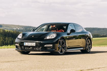 El Porsche Panamera quedó en US$296.700 para su versión de entrada de gama
