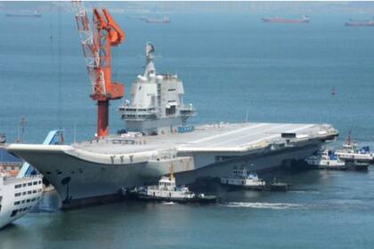 El portaaviones llegó a China en 2002 y tardó una década en estar terminado y operativo