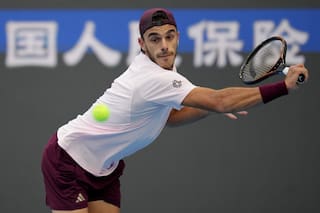 Francisco Cerúndolo festejó en un Masters 1000 de Shanghái que ya se quedó sin Djokovic