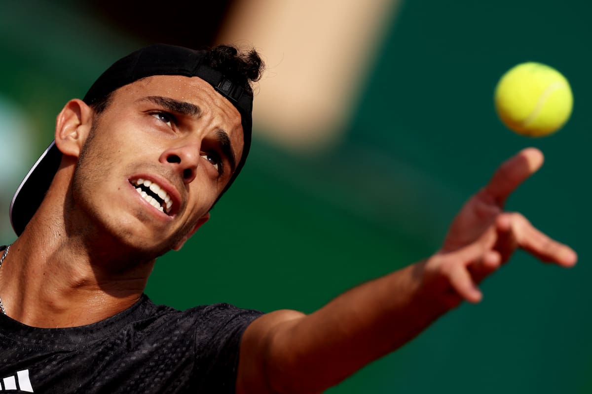 El porteño Francisco Cerúndolo debutó en Montecarlo venciendo al alemán Daniel Altmaier, entrenado por Luli Mancini