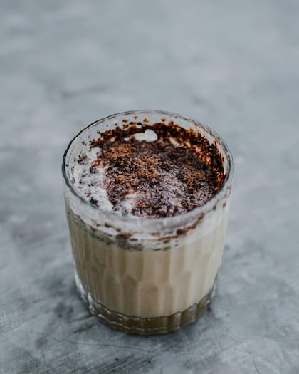 El postre de café solo lleva tres ingredientes y no lleva azúcar