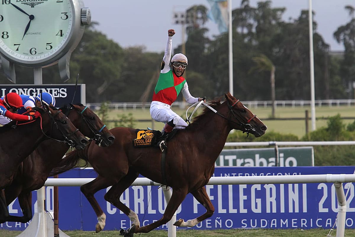El potrillo Cool Day sorteó varios tropiezos y venció ajustadamente a Pinball Wizard y Village King en el Carlos Pellegrini, en San Isidro; festejó Eduardo Ortega Pavón.