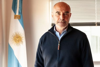 El precandidato del frente NOS y exfuncionario de Cambiemos no garantiza su apoyo a Macri y sostiene que el Gobierno "no entiende" su lucha contra la ideología de género